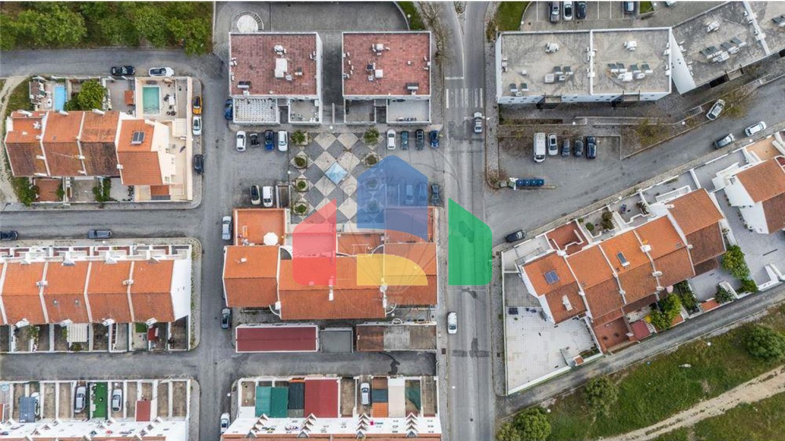 Residential - Condo/Apartment - T3 - Malagueira e Horta das Figueiras, Évora - PT