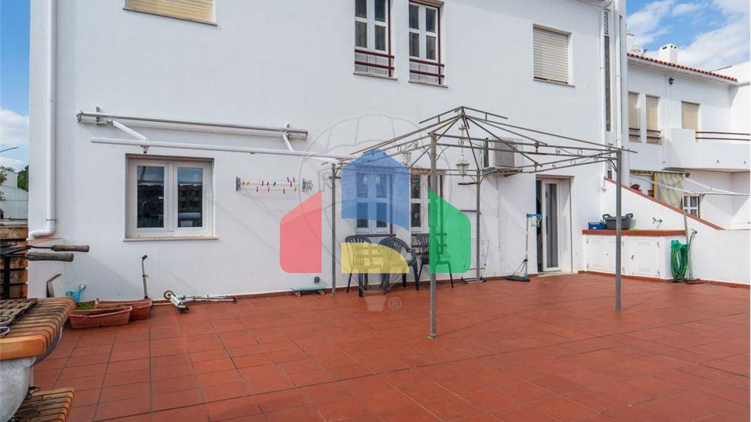 Residential - Condo/Apartment - T3 - Malagueira e Horta das Figueiras, Évora - PT