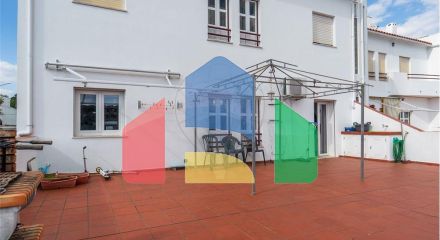 Residential - Condo/Apartment - T3 - Malagueira e Horta das Figueiras, Évora - PT
