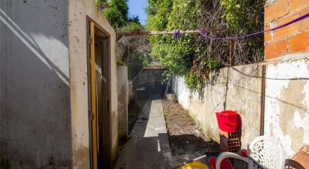 Residential - Single Family Home - T1 - Almeirim, Almeirim - PT