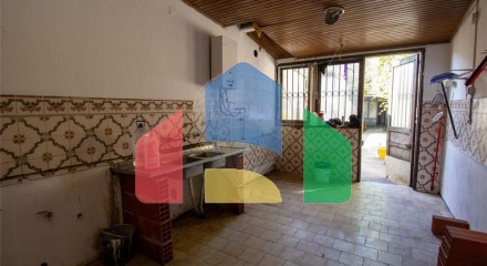 Residential - Single Family Home - T1 - Almeirim, Almeirim - PT