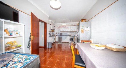Residential - Single Family Home - T4 - Almeirim, Almeirim - PT