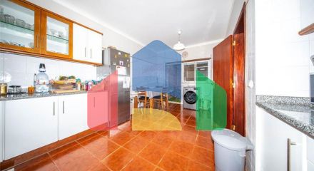 Residential - Single Family Home - T4 - Almeirim, Almeirim - PT
