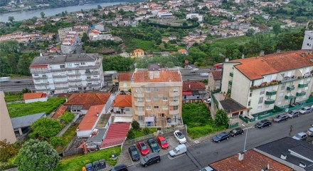 Residential - Condo/Apartment - T3 - Oliveira do Douro, Vila Nova de Gaia - PT