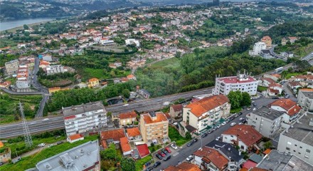 Residential - Condo/Apartment - T3 - Oliveira do Douro, Vila Nova de Gaia - PT