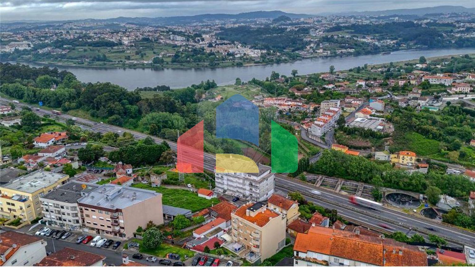 Residential - Condo/Apartment - T3 - Oliveira do Douro, Vila Nova de Gaia - PT