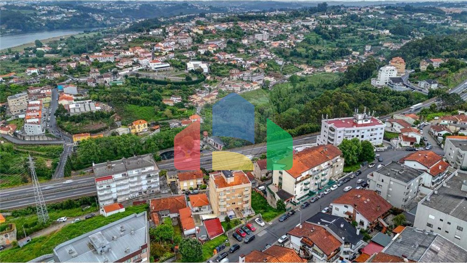 Residential - Condo/Apartment - T3 - Oliveira do Douro, Vila Nova de Gaia - PT