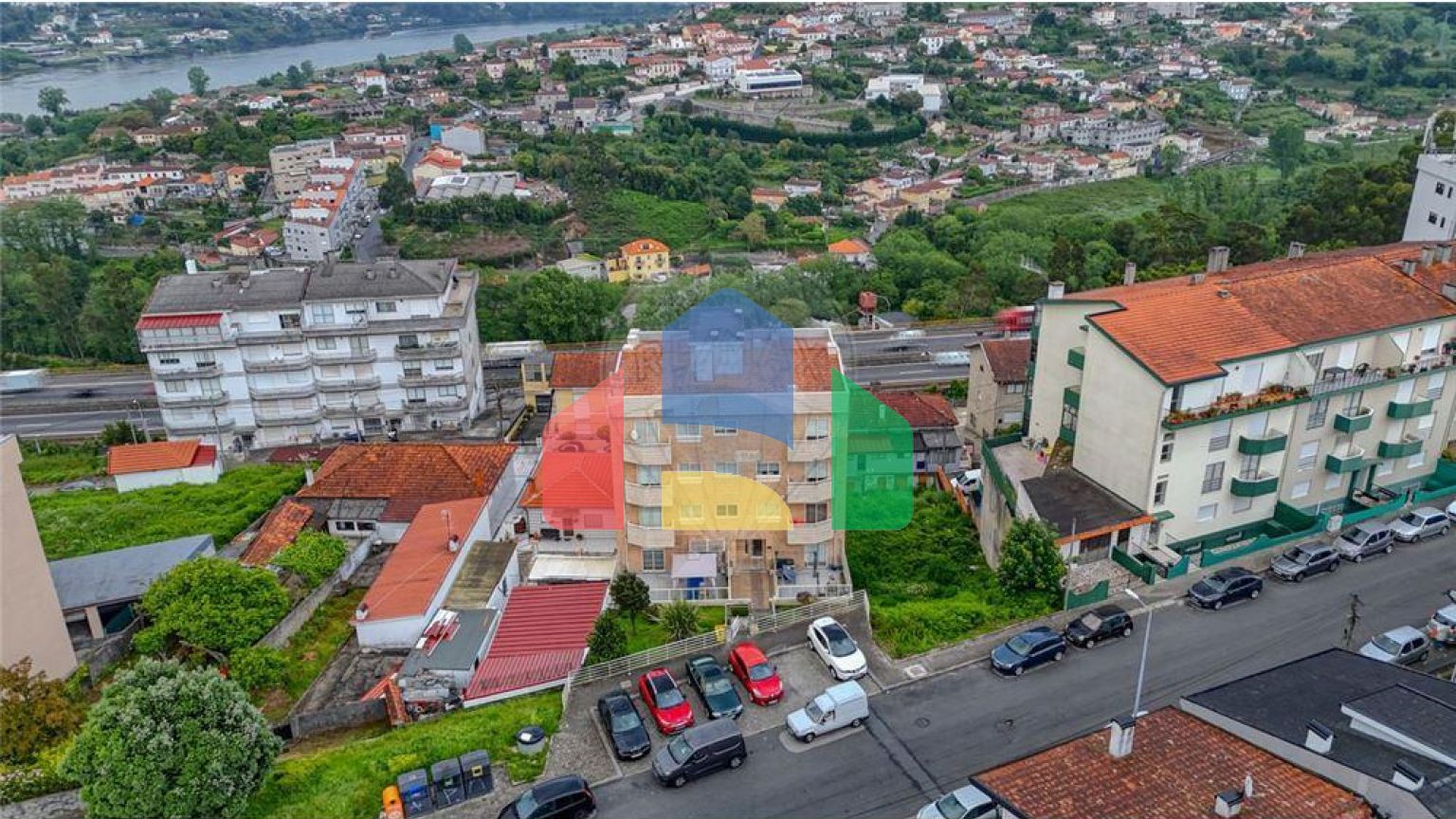 Residential - Condo/Apartment - T3 - Oliveira do Douro, Vila Nova de Gaia - PT
