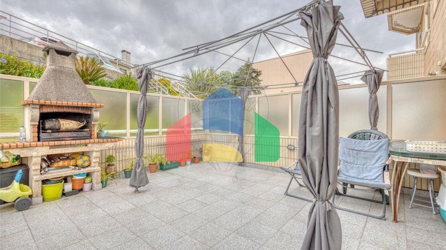 Residential - Condo/Apartment - T3 - Oliveira do Douro, Vila Nova de Gaia - PT