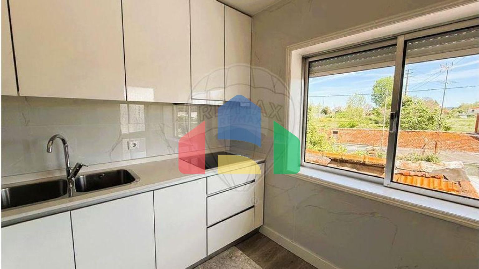 Residential - Condo/Apartment - T2 - Oliveira do Douro, Vila Nova de Gaia - PT