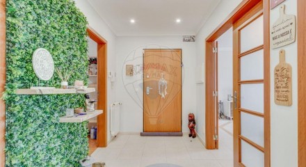 Residential - Condo/Apartment - T2 - Igreja Nova e Cheleiros, Mafra - PT
