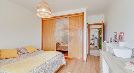 Residential - Condo/Apartment - T2 - Igreja Nova e Cheleiros, Mafra - PT