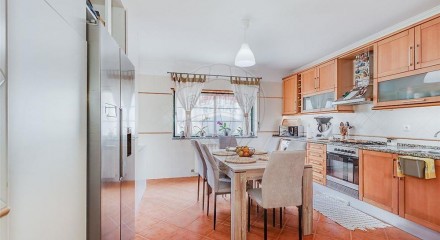 Residential - Condo/Apartment - T2 - Igreja Nova e Cheleiros, Mafra - PT