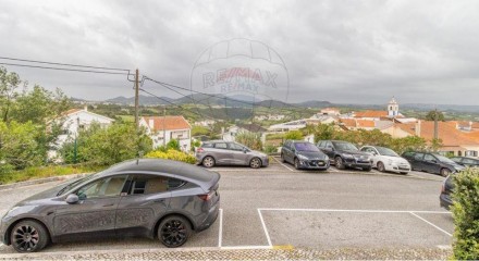 Residential - Condo/Apartment - T2 - Igreja Nova e Cheleiros, Mafra - PT