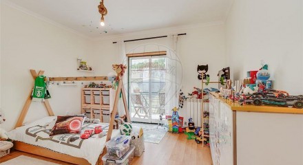 Residential - Condo/Apartment - T2 - Igreja Nova e Cheleiros, Mafra - PT