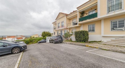 Residential - Condo/Apartment - T2 - Igreja Nova e Cheleiros, Mafra - PT