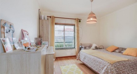 Residential - Condo/Apartment - T2 - Igreja Nova e Cheleiros, Mafra - PT