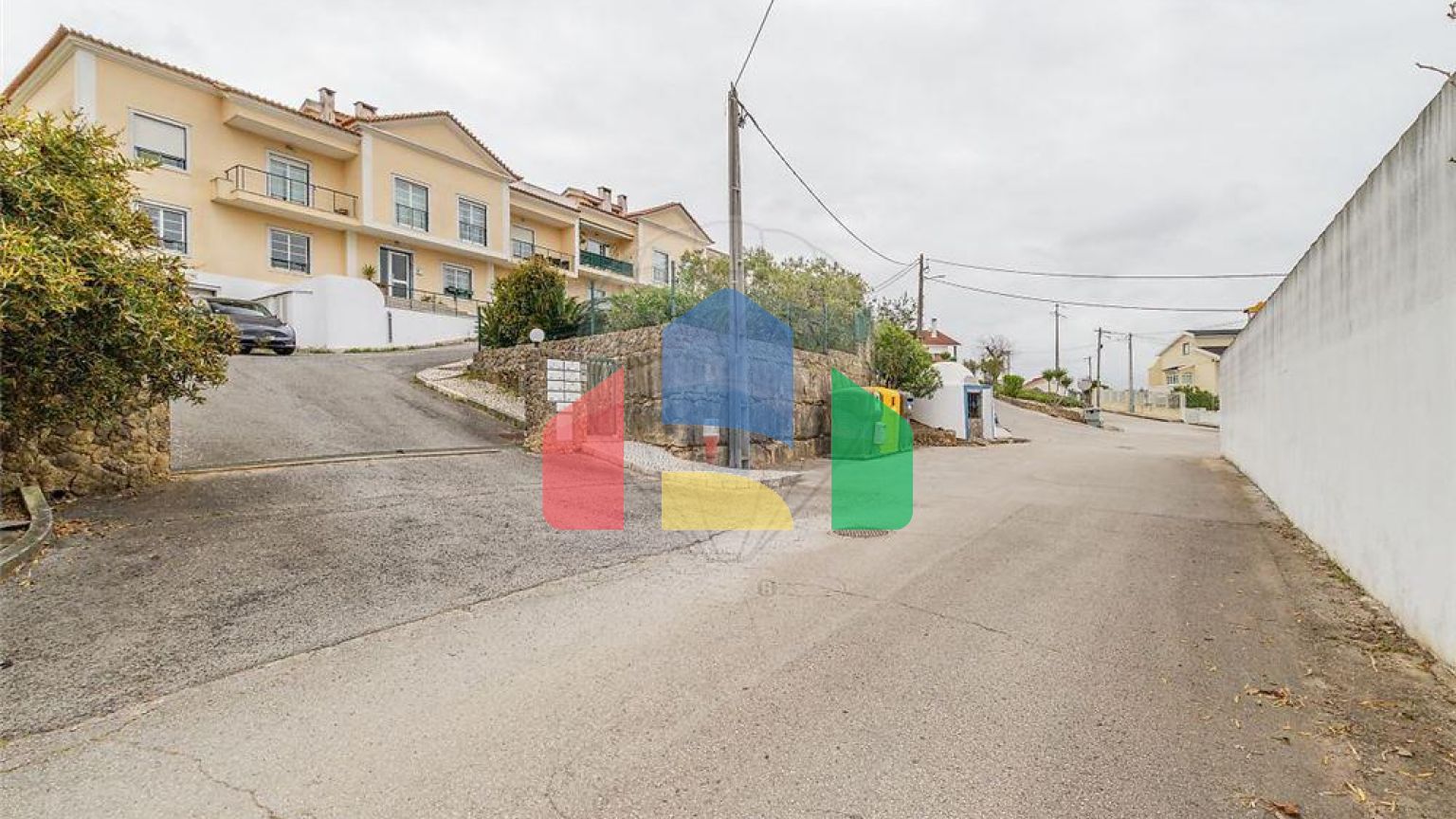 Residential - Condo/Apartment - T2 - Igreja Nova e Cheleiros, Mafra - PT