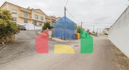 Residential - Condo/Apartment - T2 - Igreja Nova e Cheleiros, Mafra - PT