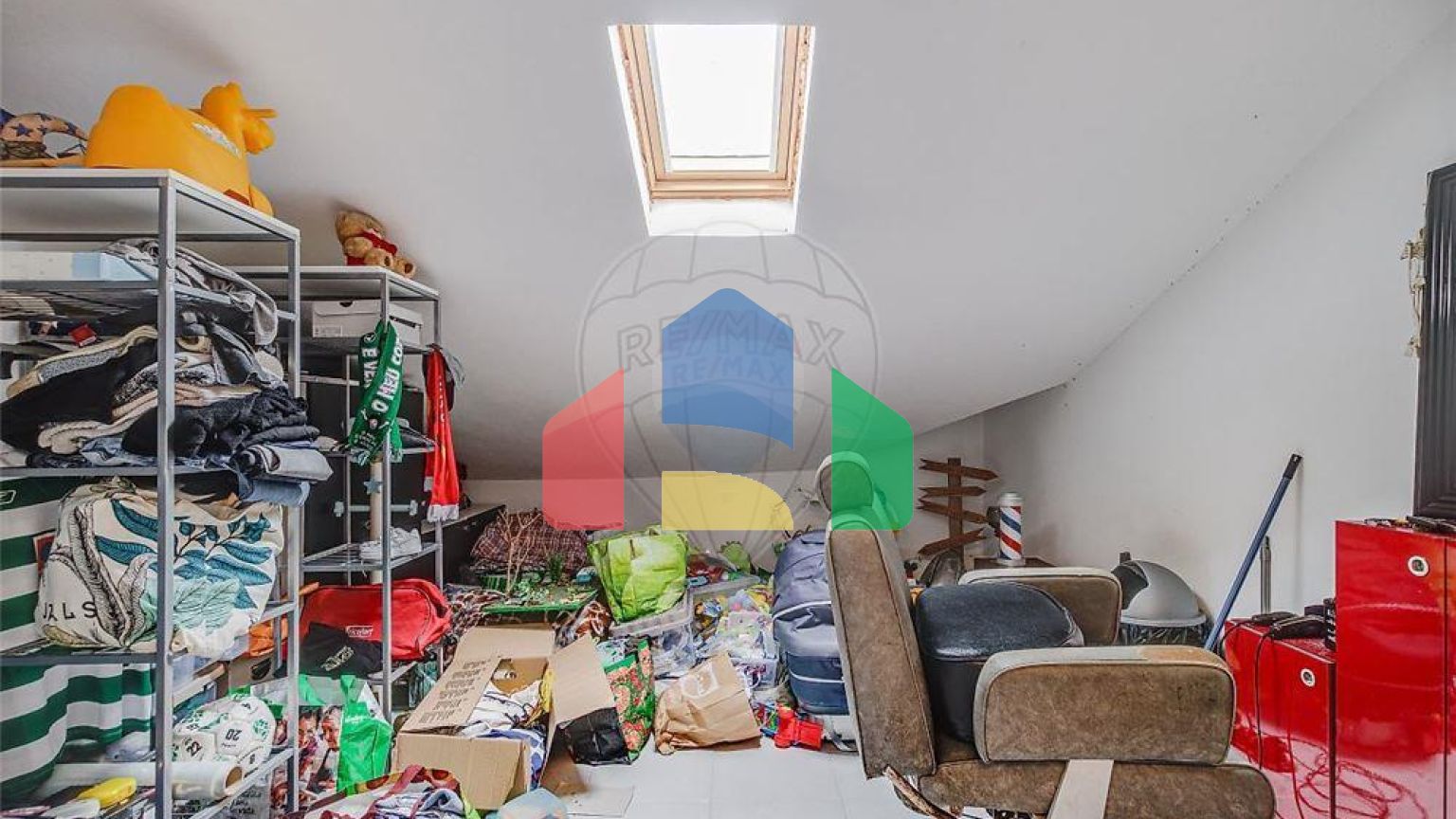 Residential - Condo/Apartment - T2 - Igreja Nova e Cheleiros, Mafra - PT