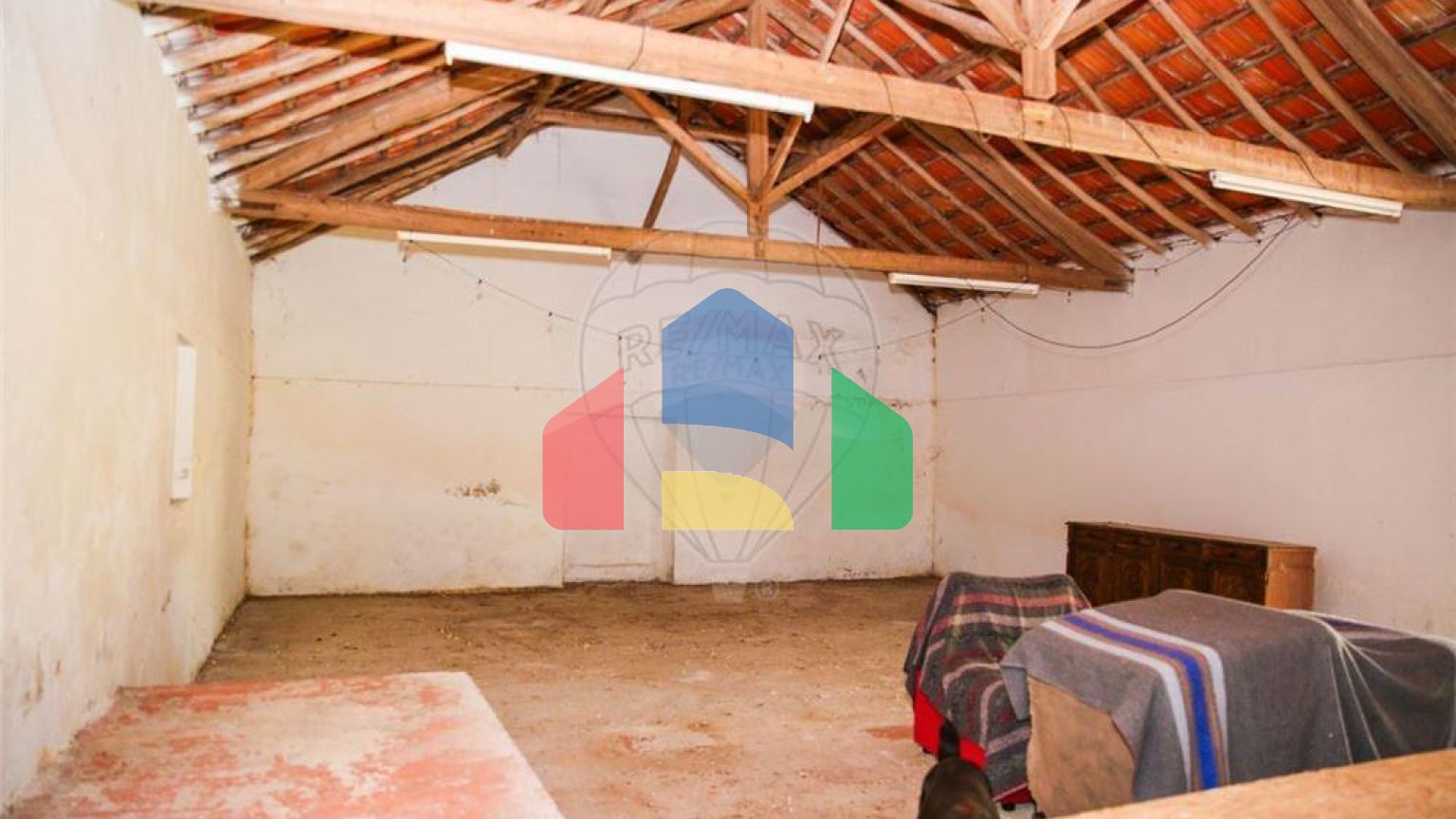 Residential - Single Family Home - T3 - Azambuja, Azambuja - PT