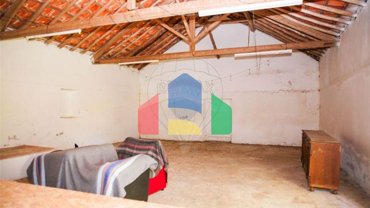 Residential - Single Family Home - T3 - Azambuja, Azambuja - PT