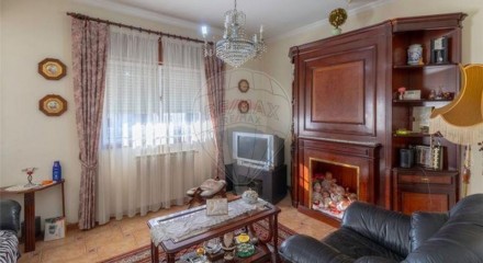 Residential - Single Family Home - T5 - Ancede e Ribadouro, Baiao - PT