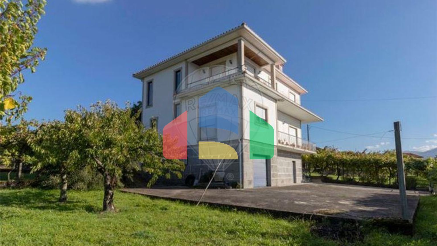 Residential - Single Family Home - T5 - Ancede e Ribadouro, Baiao - PT