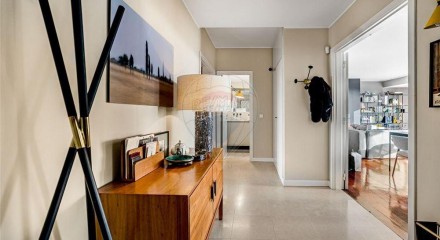 Residential - Condo/Apartment - T3 - Campo de Ourique, Lisbon - PT