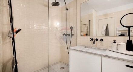 Residential - Condo/Apartment - T3 - Campo de Ourique, Lisbon - PT