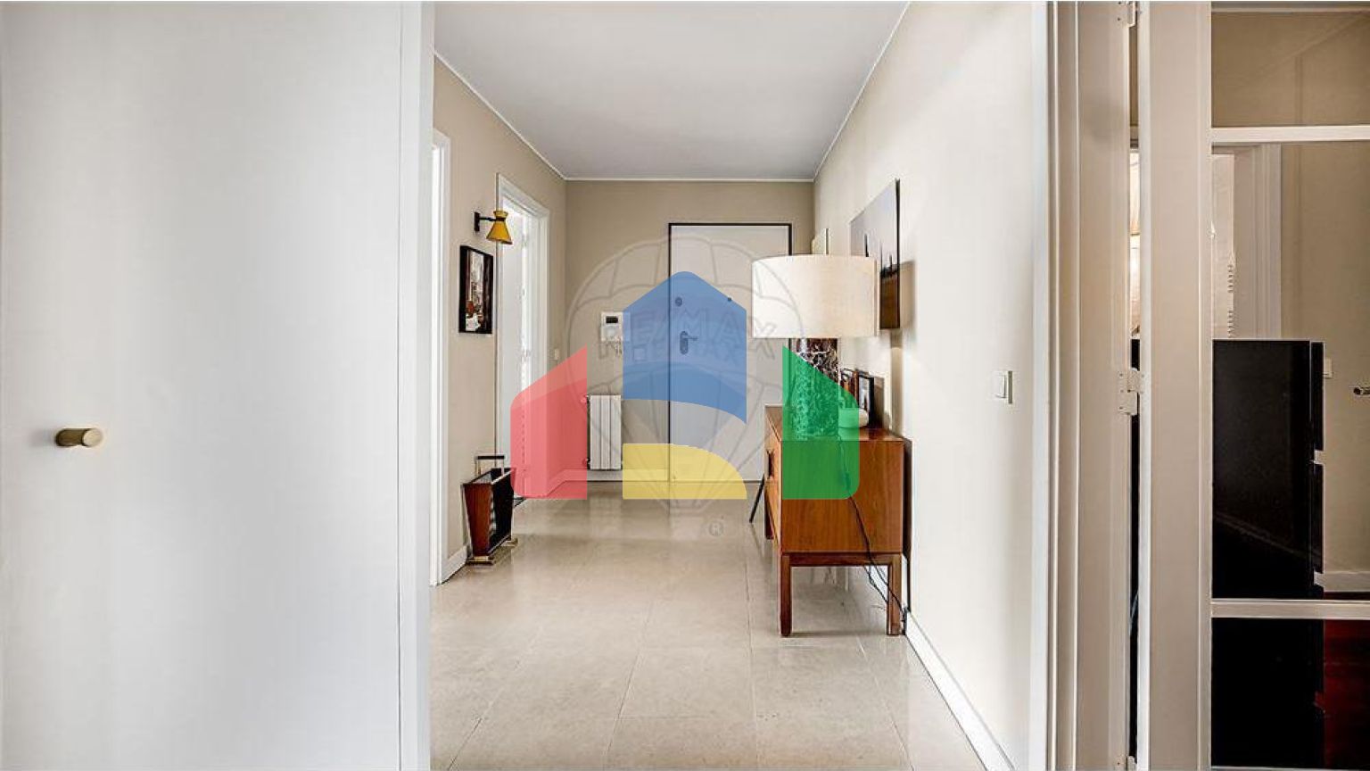 Residential - Condo/Apartment - T3 - Campo de Ourique, Lisbon - PT