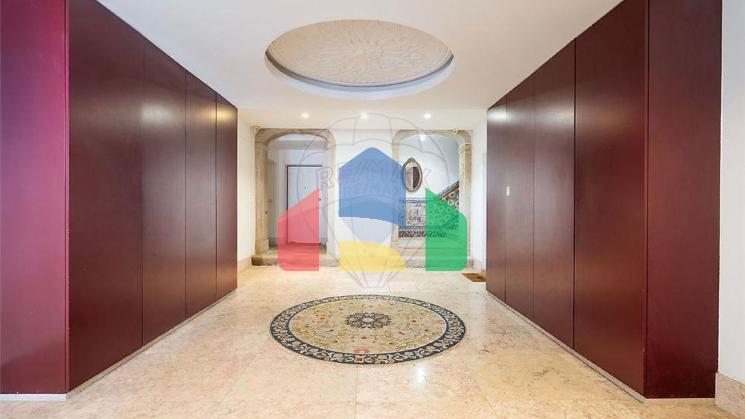 Residential - Condo/Apartment - T3 - Campo de Ourique, Lisbon - PT