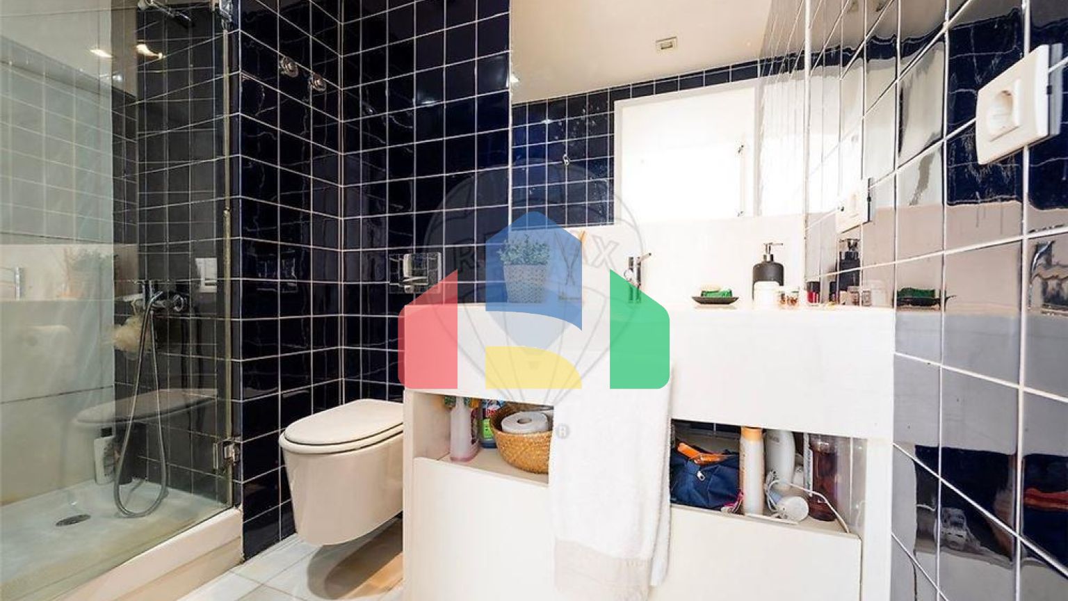 Residential - Condo/Apartment - T3 - Campo de Ourique, Lisbon - PT