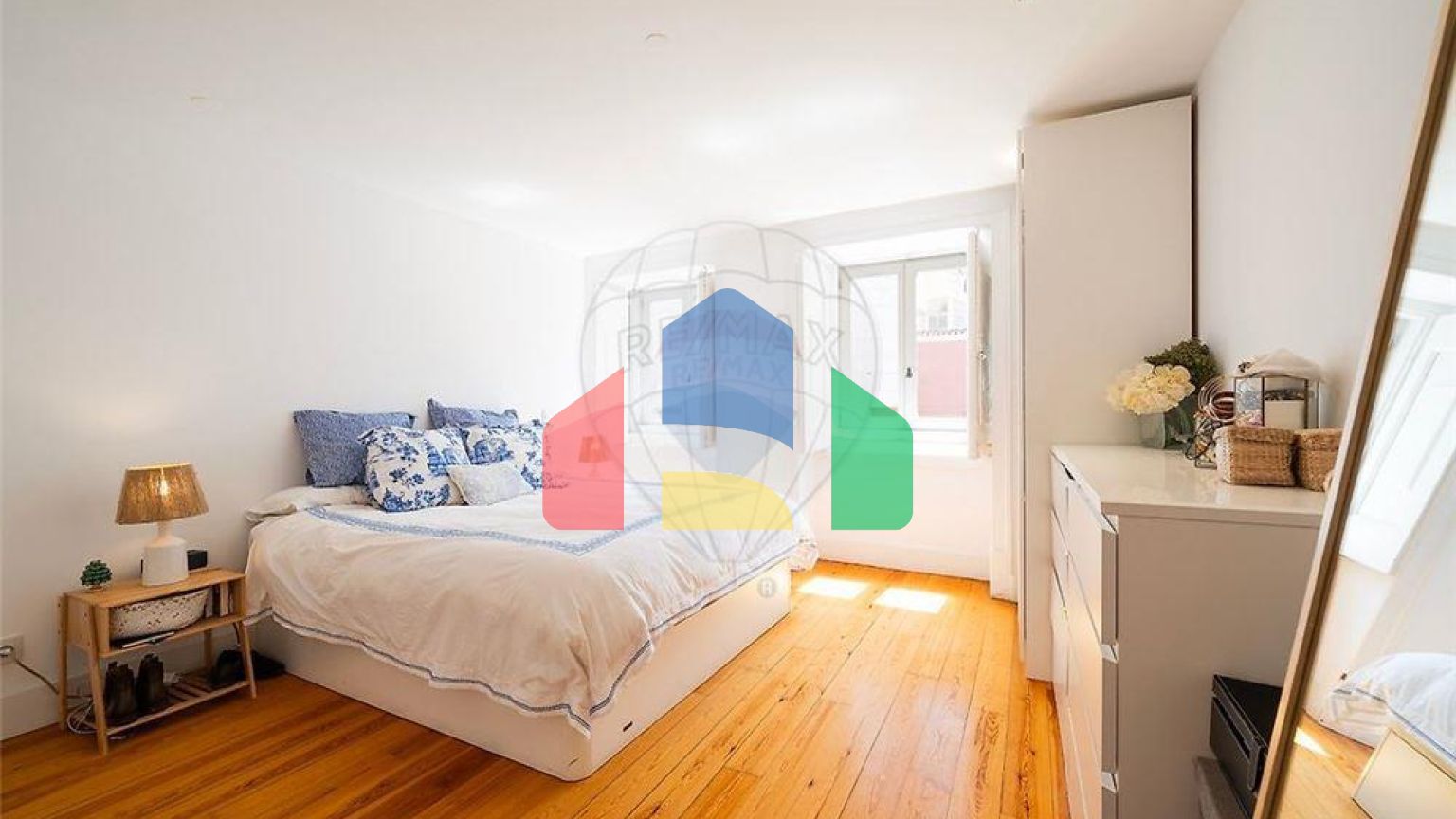 Residential - Condo/Apartment - T3 - Campo de Ourique, Lisbon - PT