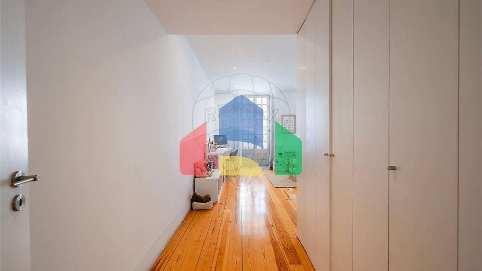 Residential - Condo/Apartment - T3 - Campo de Ourique, Lisbon - PT