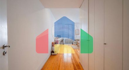 Residential - Condo/Apartment - T3 - Campo de Ourique, Lisbon - PT