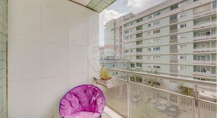 Residential - Condo/Apartment - T3 - Santa Clara, Lisbon - PT