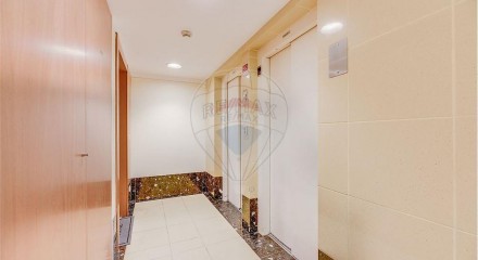 Residential - Condo/Apartment - T3 - Santa Clara, Lisbon - PT