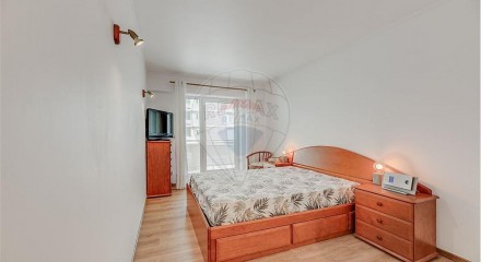 Residential - Condo/Apartment - T3 - Santa Clara, Lisbon - PT