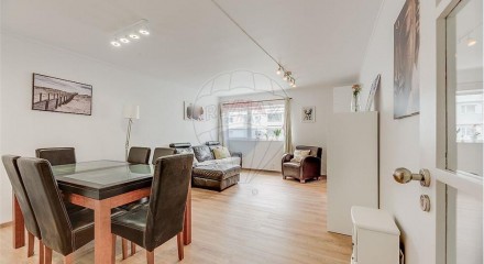 Residential - Condo/Apartment - T3 - Santa Clara, Lisbon - PT