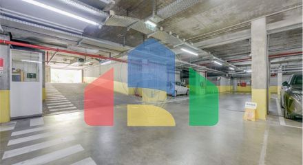 Residential - Condo/Apartment - T3 - Santa Clara, Lisbon - PT