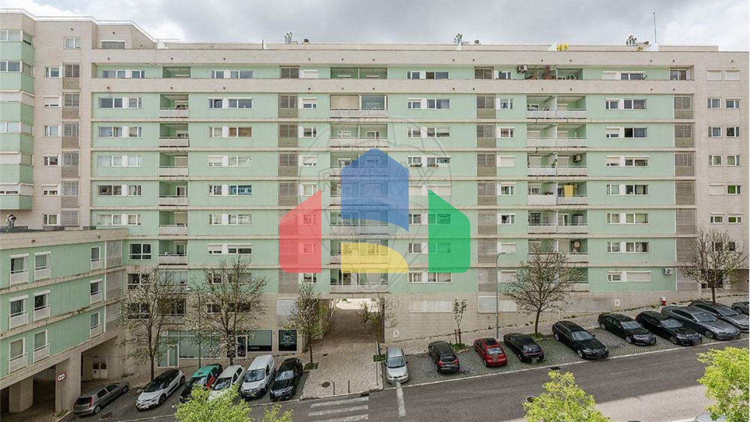 Residential - Condo/Apartment - T3 - Santa Clara, Lisbon - PT