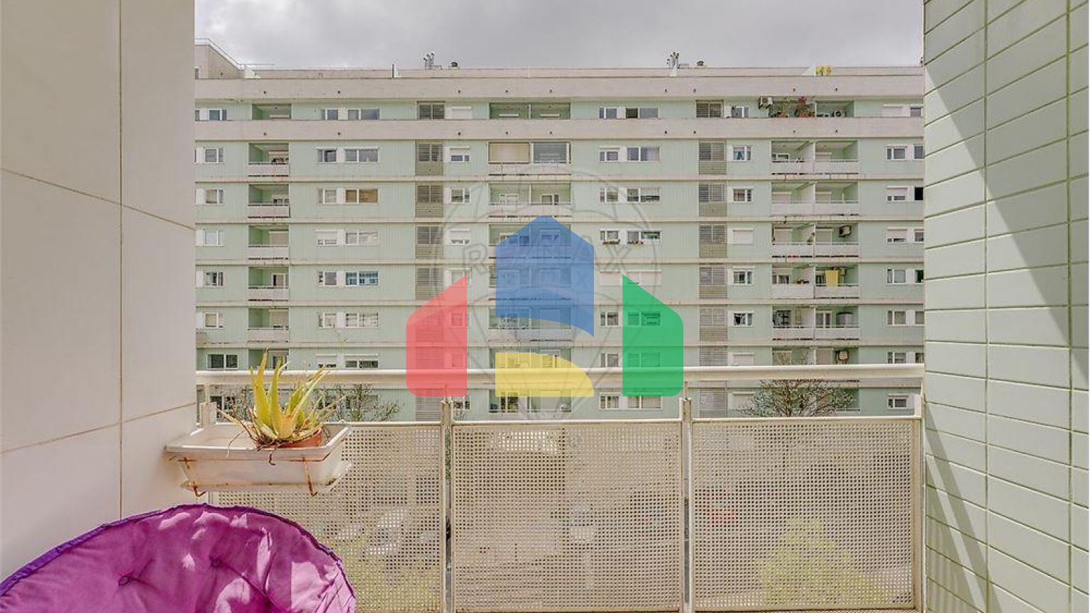 Residential - Condo/Apartment - T3 - Santa Clara, Lisbon - PT