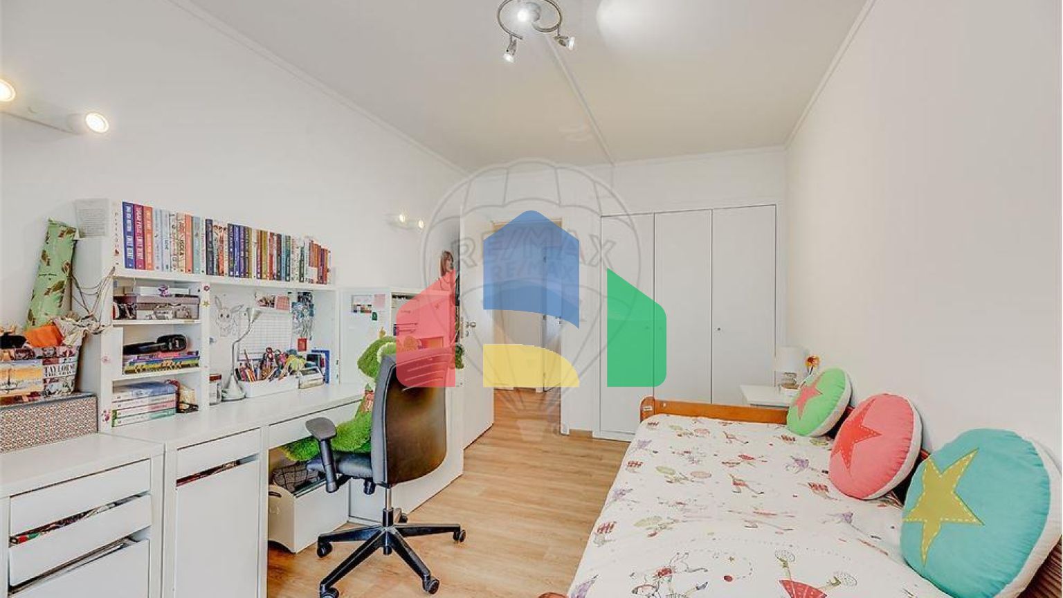 Residential - Condo/Apartment - T3 - Santa Clara, Lisbon - PT