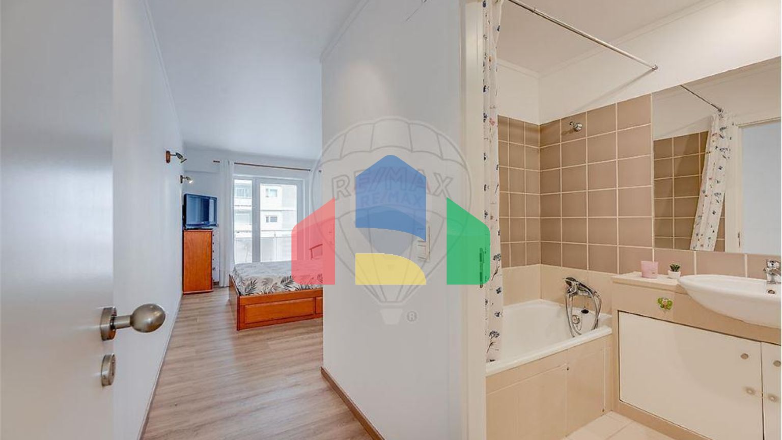 Residential - Condo/Apartment - T3 - Santa Clara, Lisbon - PT