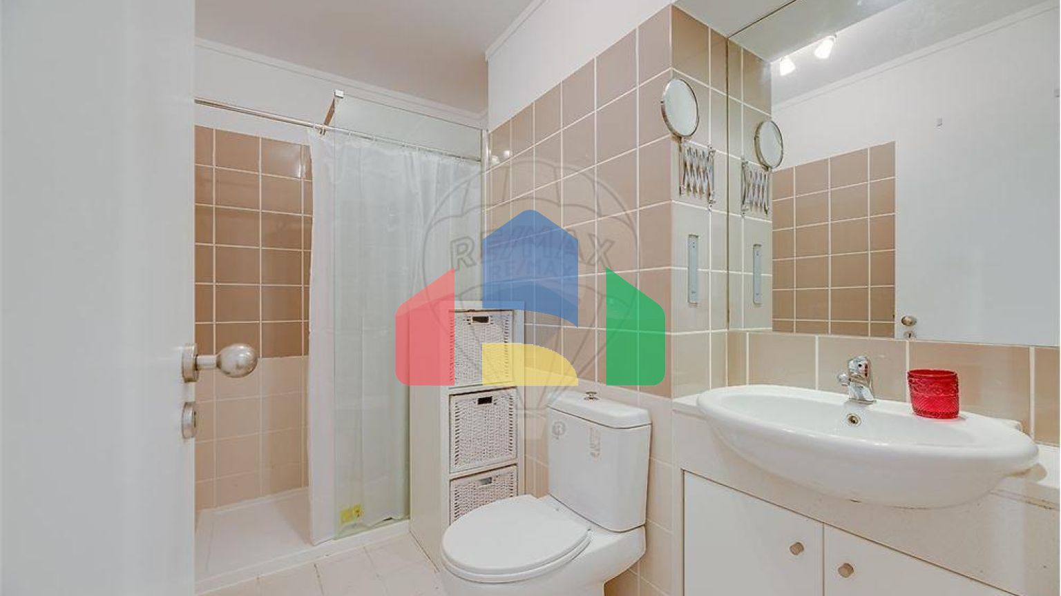 Residential - Condo/Apartment - T3 - Santa Clara, Lisbon - PT