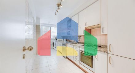 Residential - Condo/Apartment - T3 - Santa Clara, Lisbon - PT