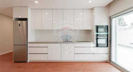 Residential - Condo/Apartment - T1 - Bougado (São Martinho e Santiago), Trofa - PT