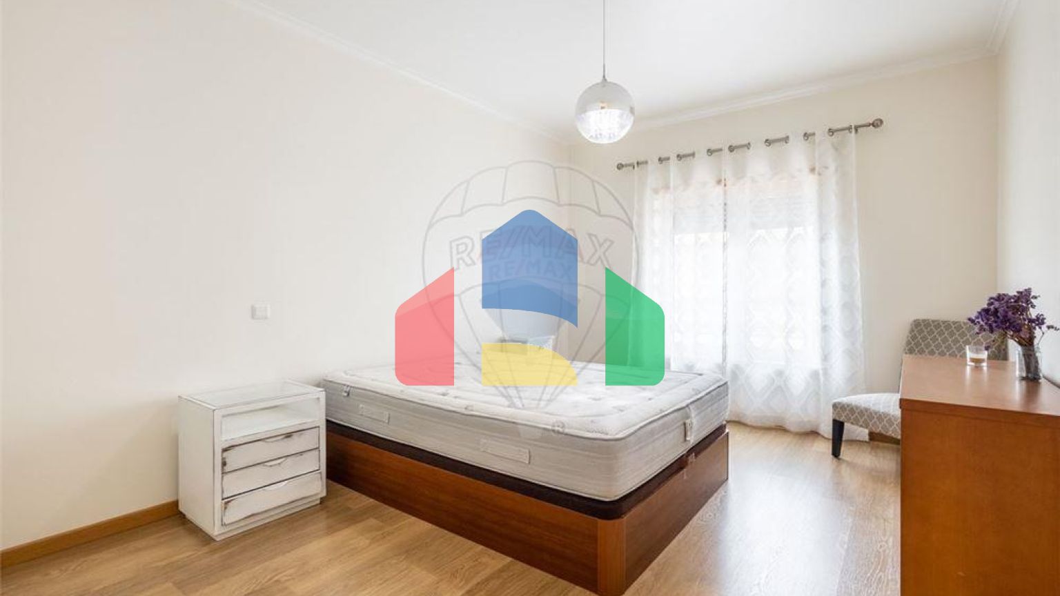 Residential - Condo/Apartment - T3 - Porto de Mós - São João Baptista e São Pedro, Porto de Mos - PT