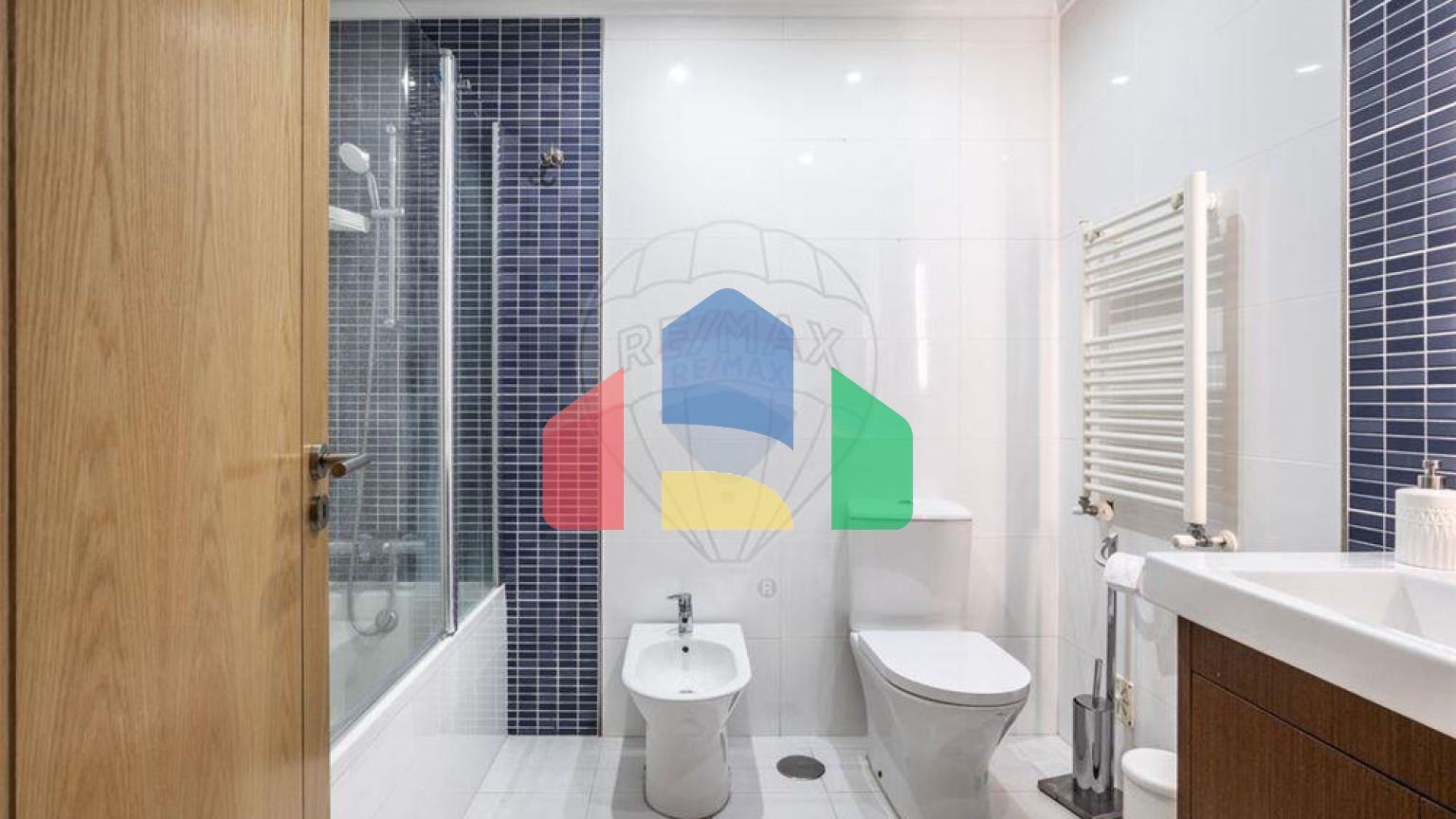 Residential - Condo/Apartment - T3 - Porto de Mós - São João Baptista e São Pedro, Porto de Mos - PT